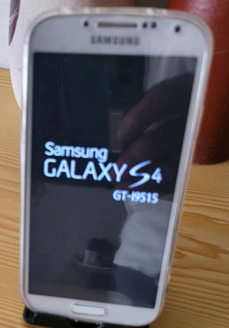 telemovel-samsung-s4-big-0