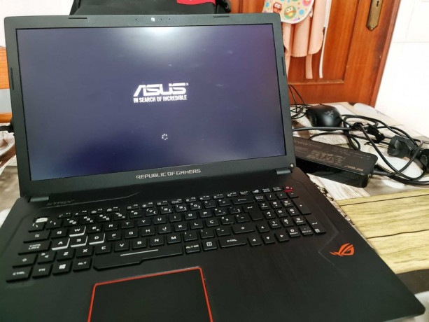 asus-rog-strix-big-0