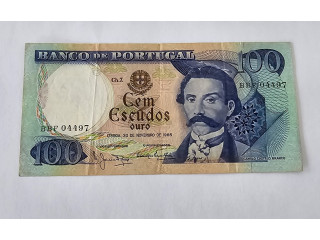 Nota de 100 escudos antiga